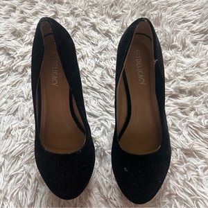 Delicacy velvet black wedges size 7 1/2